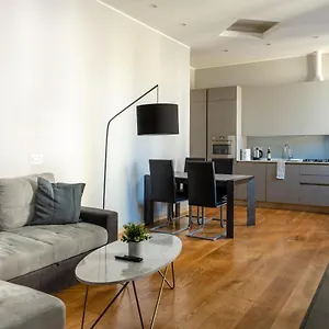 5 Min Duomo Luxury In Brera Design District , Milan Italy